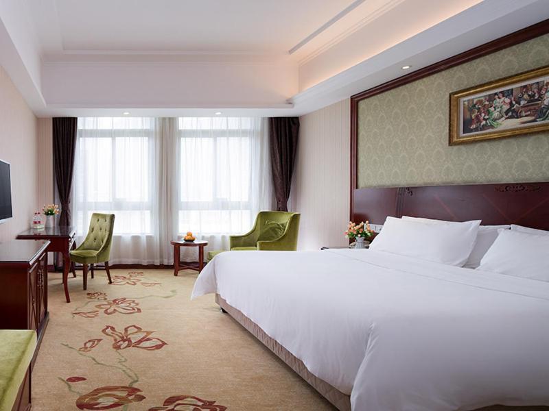 Vienna Hotel - Jinzhou Branch Cantón Exterior foto